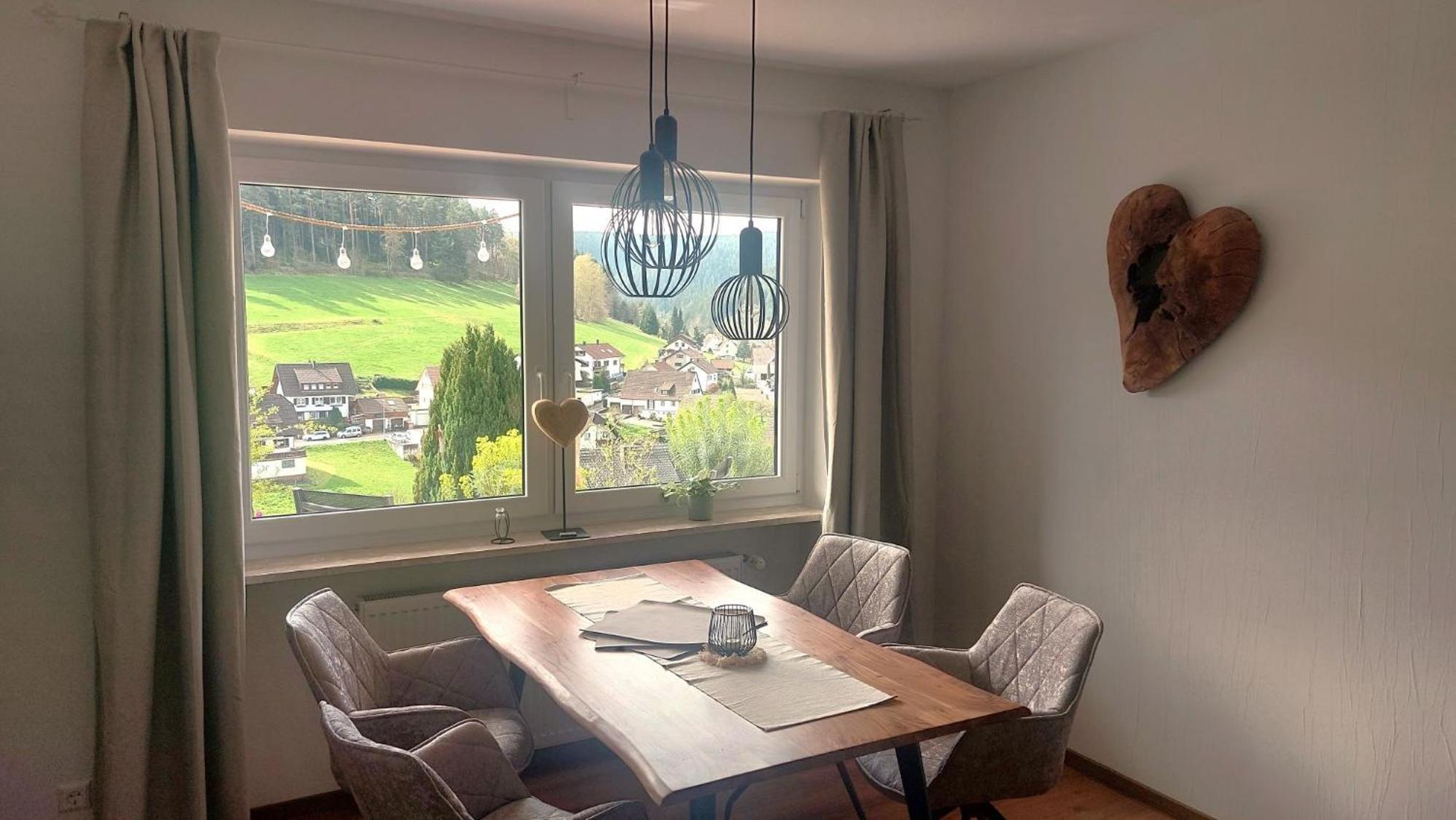 Schoene Zeiten Ferienwohnung, 80Qm Baiersbronn Dış mekan fotoğraf